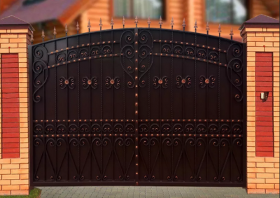 Кованые ворота Узорные зашитые листом