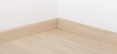 Плинтус Tarkett Дуб антик браш (80x20)