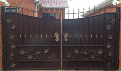 Кованые ворота Римские